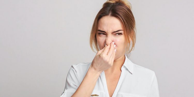 Đi ngoài có mùi chua, mùi tanh là bệnh gì?